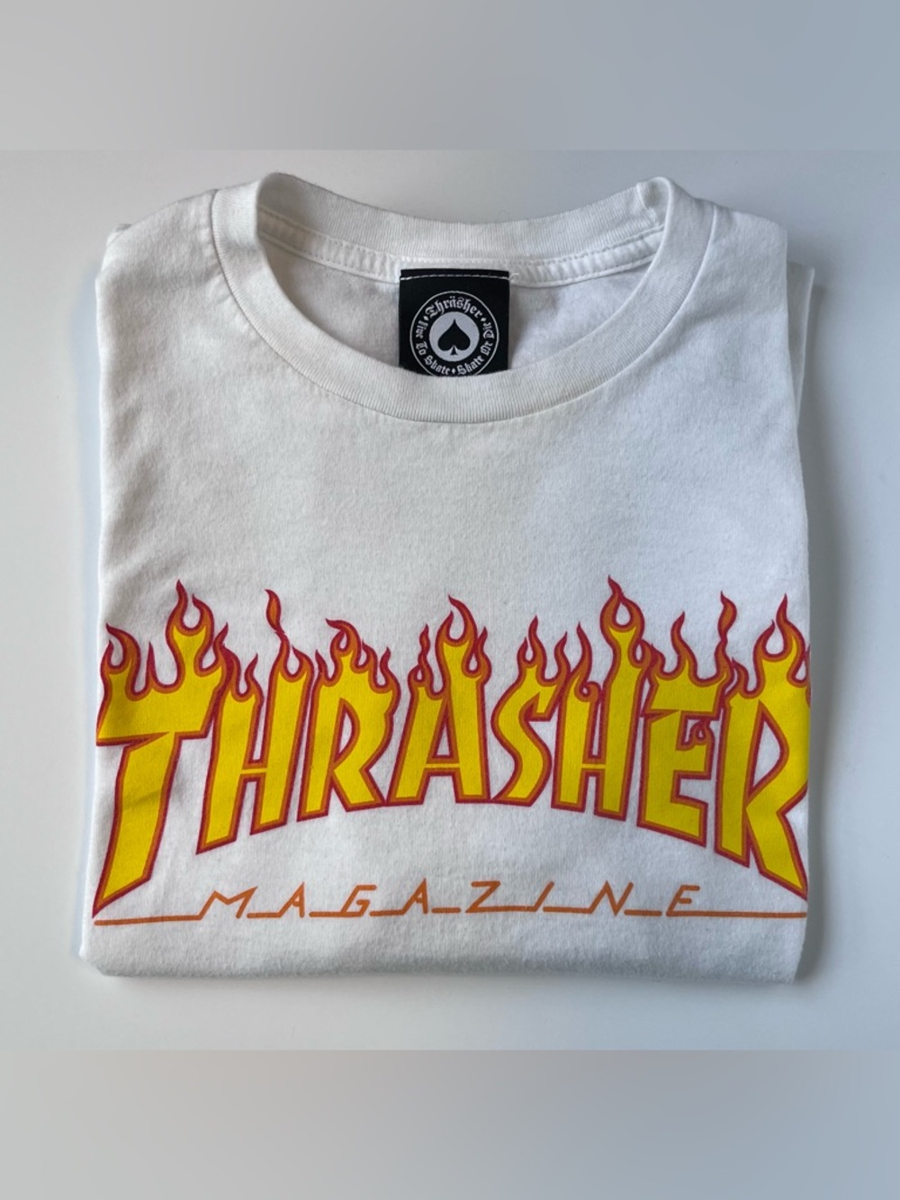 THRASHER Magazine Logo White T-Shirt with Red and Orange Flame Size Small